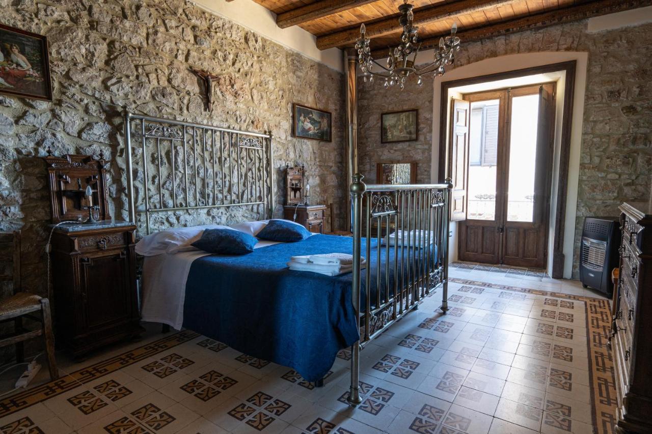 Casa Della Nonna Villa Caltavuturo Exteriör bild