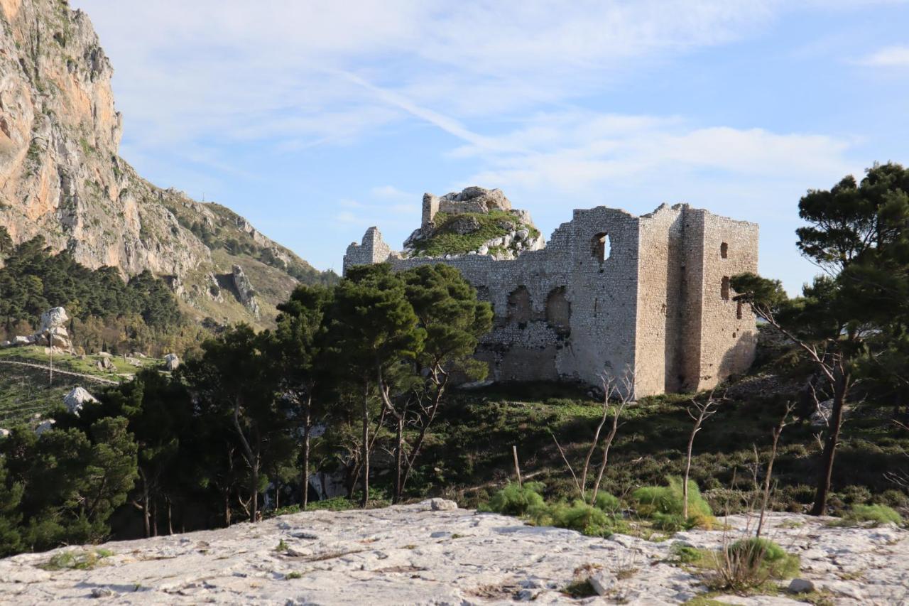 Casa Della Nonna Villa Caltavuturo Exteriör bild